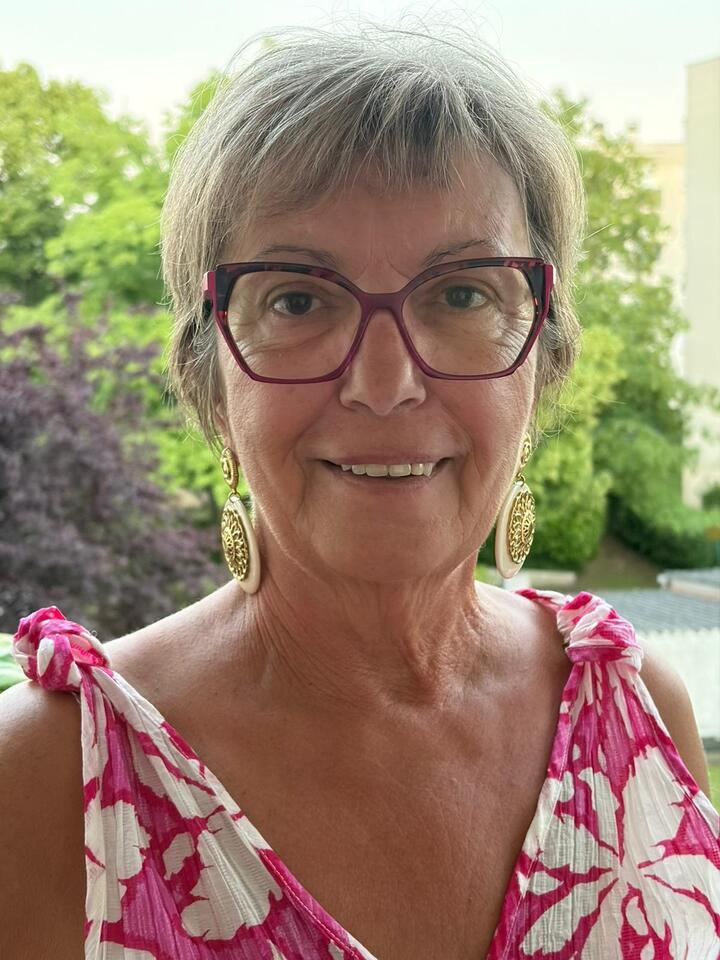 Véronique DESLIGNIERES